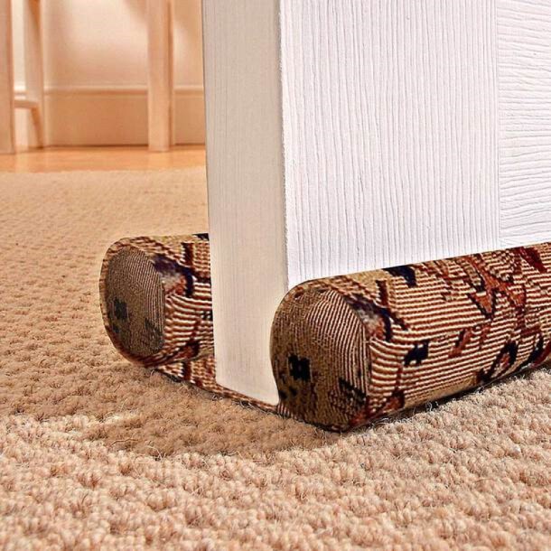 Draughts, door, floor, simple