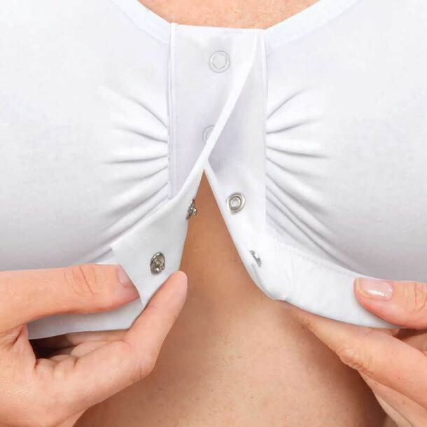 Wide Shoulder Strap Seamless Easy-Close Snap Front Bra